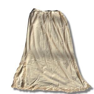 Vintage Lace Slip Skirt – Size Small | Light Yellow | Soft Girl | Cottagecore